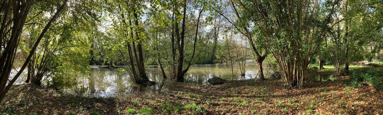 Mazette! Le Chateau Niort Bagian luar foto