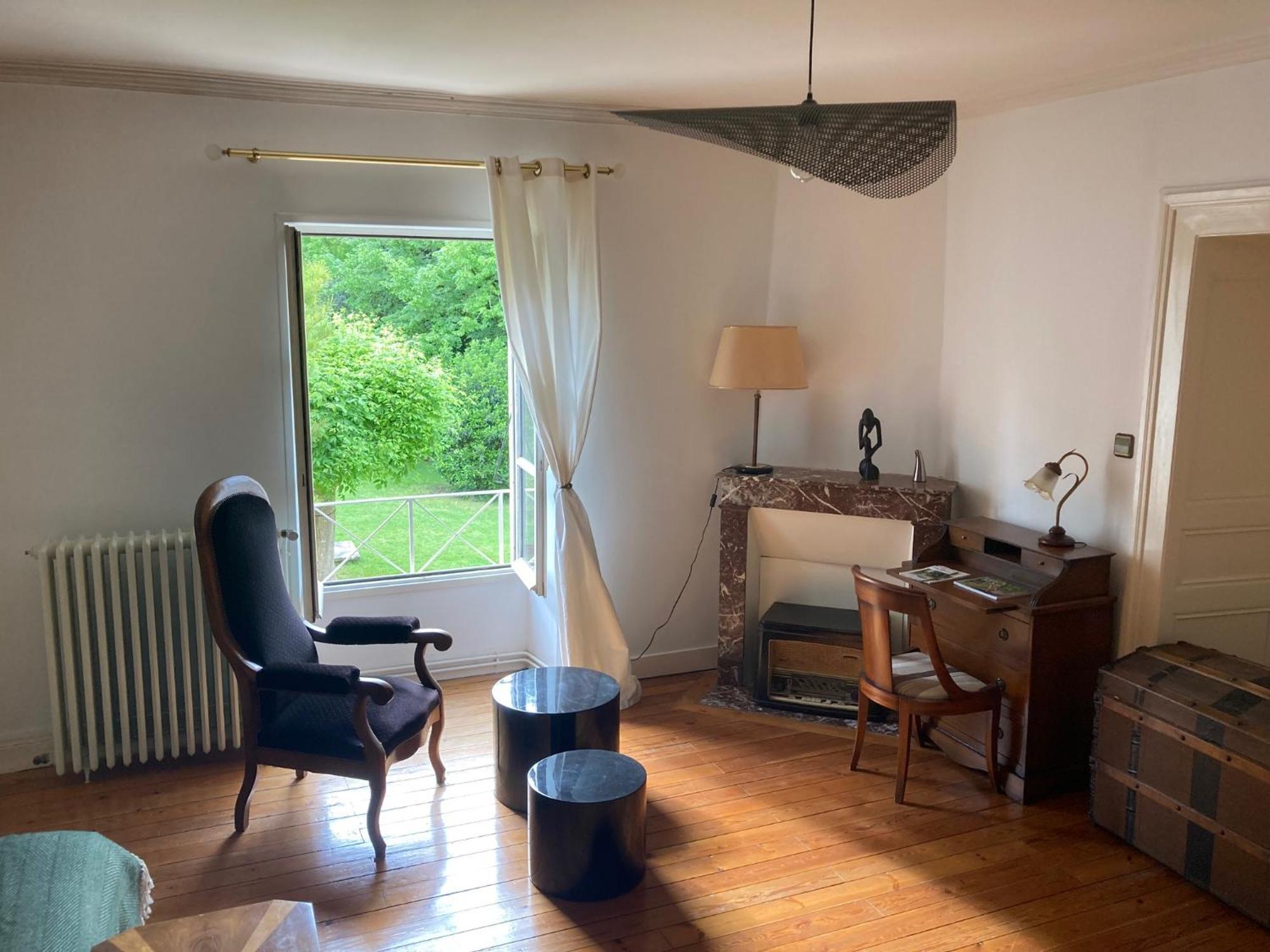 Mazette! Le Chateau Niort Bagian luar foto